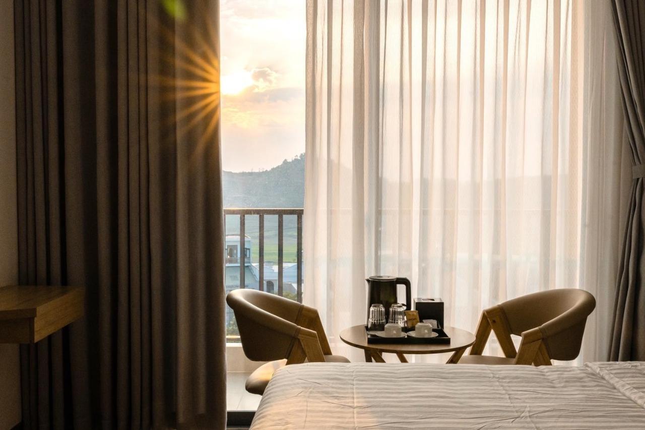 Diora Hotel Pleiku By Hos Экстерьер фото