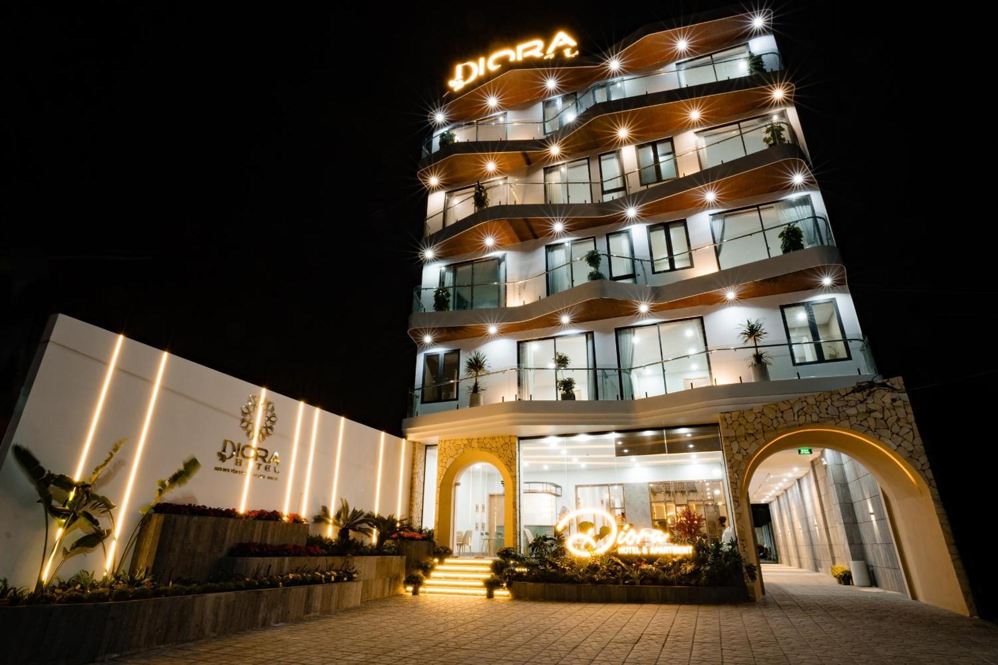 Diora Hotel Pleiku By Hos Экстерьер фото