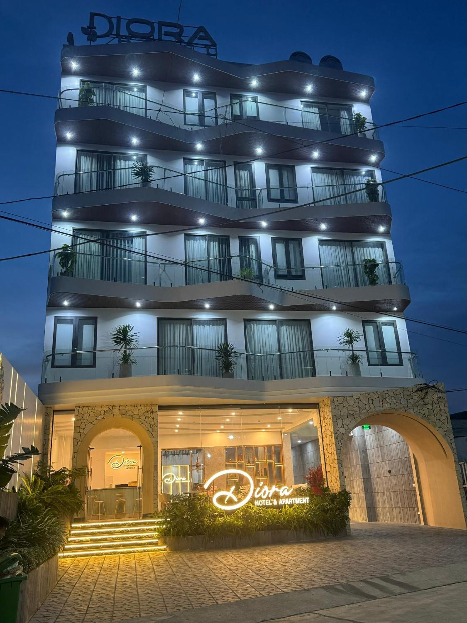 Diora Hotel Pleiku By Hos Экстерьер фото